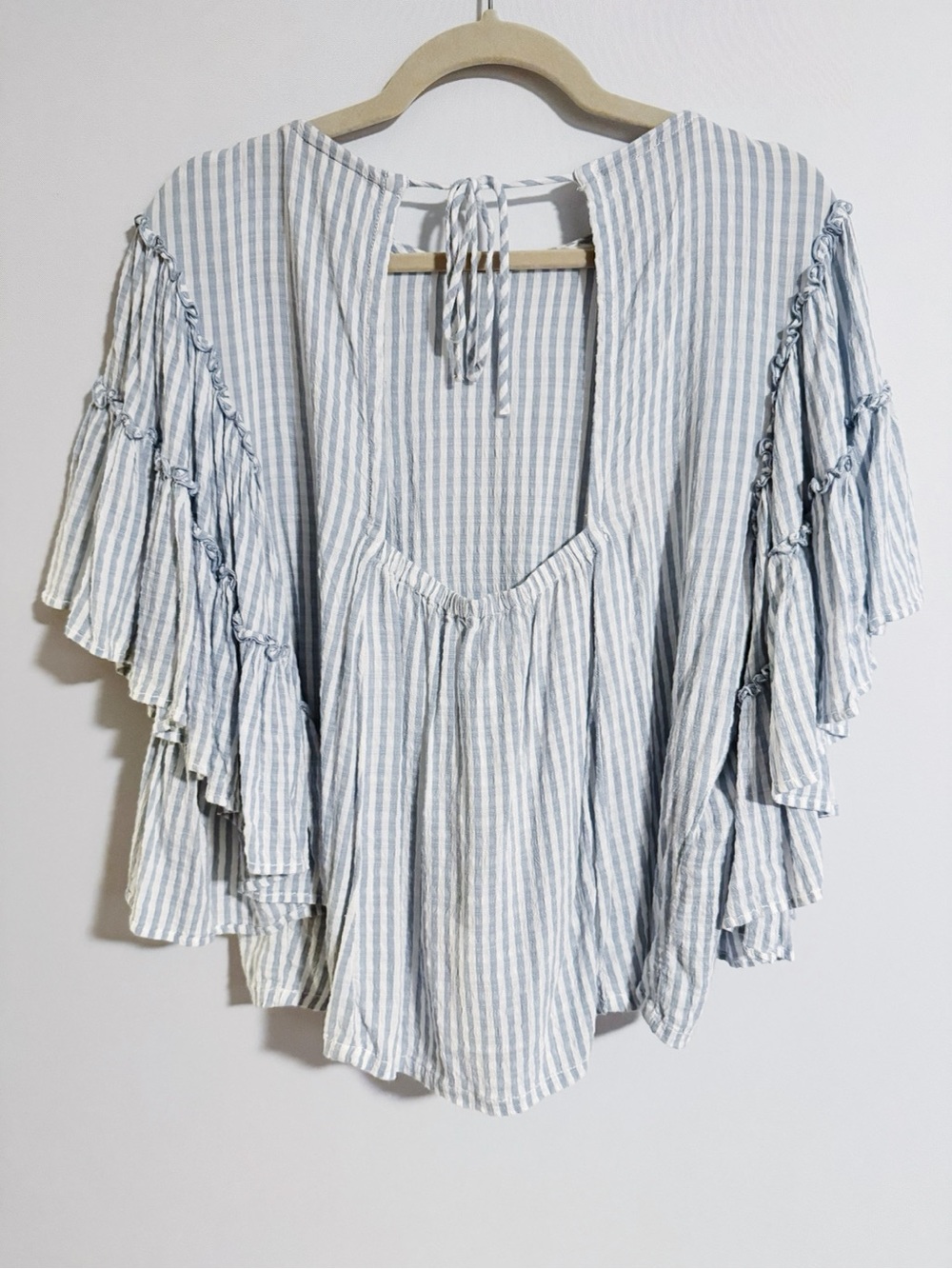 Pilcro - Sybil Ruffle Sleeve Top - Picture 8 of 8